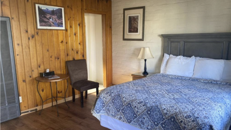 Bishop Village Motel